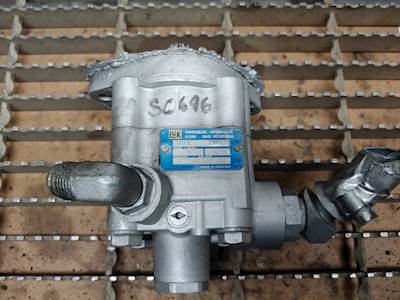 INTERNATIONAL DT466E, LUK Hydraulic Power Steering Pump LF73C Part# 2005337C91 2107611 163 BAR