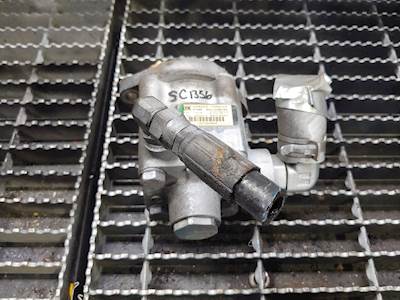 INTERNATIONAL DT466E, LUK Hydraulic Power Steering Pump LF73C Part# 2005337C91 2107611 163 BAR