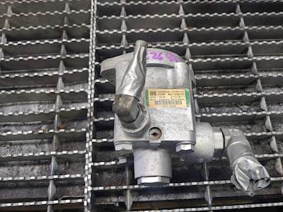 INTERNATIONAL DT466E, LUK Hydraulic Power Steering Pump LF73C Part# 2005337C91 2107611 163 BAR
