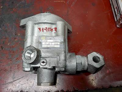 LUK Hydraulic Power Steering Pump LF73C Part# 2106820, 135 Bar, 61-280088