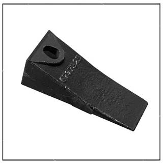 (New) Aftermarket Bucket Tooth / Bobcat  - 6737325