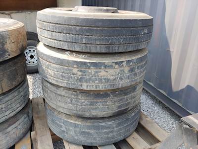 Continental 371/11R22.5 Regroovable School Bus Tires Pallet of 4