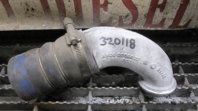 2006 Mercedes-Benz OM906LA Diesel Engine Charge Air Turbo Intake Inlet Tube P# A9060906837 / 9060906837