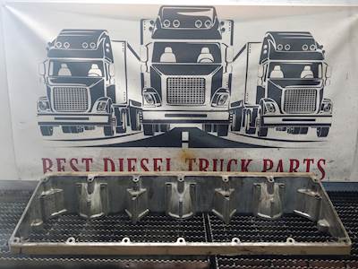 1987 Cummins L10 Mechanical Diesel Engine Rocker Valve Spacer Housing P# 3037628