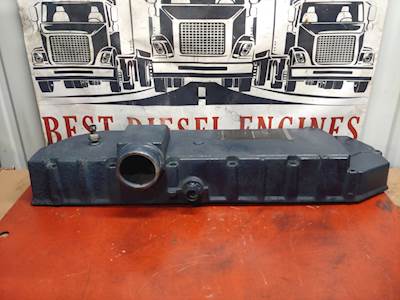 2002 International DT466E Diesel Engine Valve Cover Part# 1827895C2