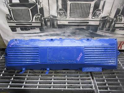 2004 2005 2006 International DT466E Diesel Engine Valve Cover OEM Part 1842336C2