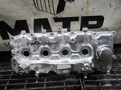 (GOOD USED) Isuzu 4JJ1 NPR Valve Cover 2011-2012