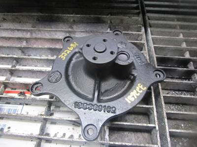 International Maxxforce DT Diesel Engine OEM Water Pump 1883601C2