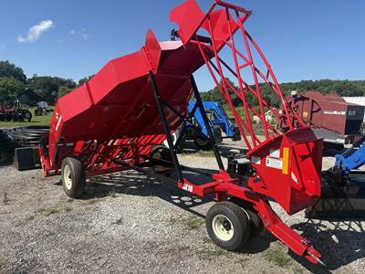 NORDEN MFG AE10 Bale Accumulator