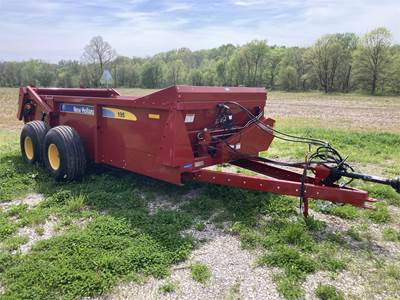 New Holland 195 Dry Manure Spreader