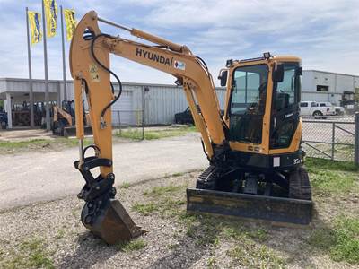 Hyundai ROBEX 35Z-9A Mini Excavator