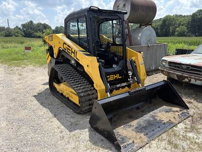 Gehl VT230 Skid Steer