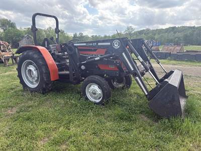 AGCO-Allis 5650 Tractor