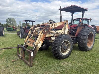 Case IH 1494 Tractor
