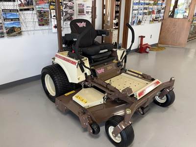 Grasshopper 227V EFI Zero Turn Mower