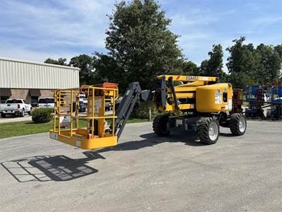 Xcmg XGA45J Articulating Boom Lift - 51ft Working Height, 500lb Capacity