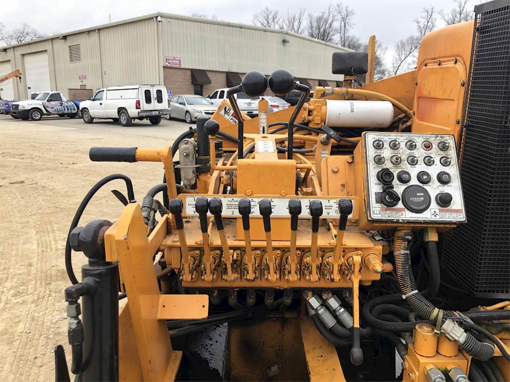 LeeBoy 7000 Asphalt Paver For Sale, 1,644 Hours Louisville, KY C309