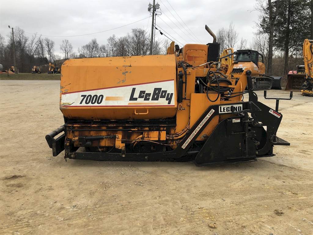 LeeBoy 7000 Asphalt Paver For Sale, 1,644 Hours Louisville, KY C309