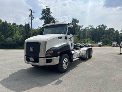 Caterpillar CT660S Day Cab Truck - 475HP, Automatic