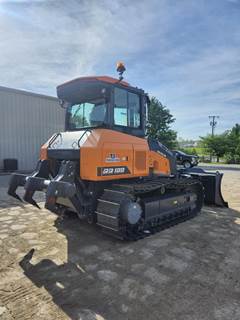 DEVELON DD100 Dozer