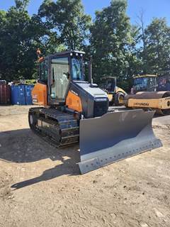 DEVELON DD100 Dozer