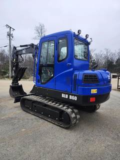 BLU B60 Excavator