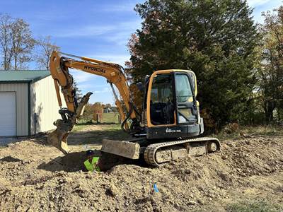 Hyundai ROBEX 60CR-9A Excavator