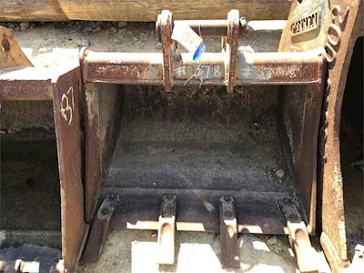 Neuson 28 INCH Bucket