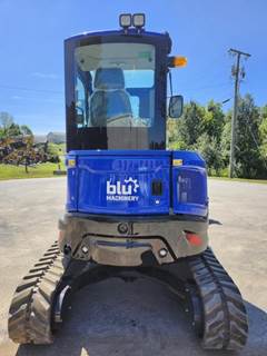 BLU B35 Mini Excavator