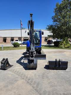 BLU B35 Mini Excavator