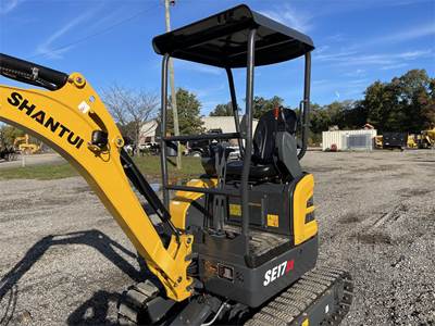 Shantui SE17 Mini Excavator