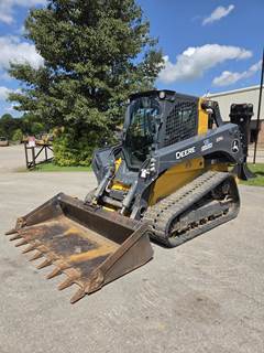 John Deere 331G Skid Steer