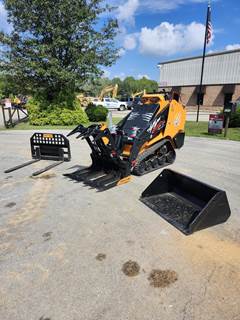 Tiger Claw TC3000T Skid Steer