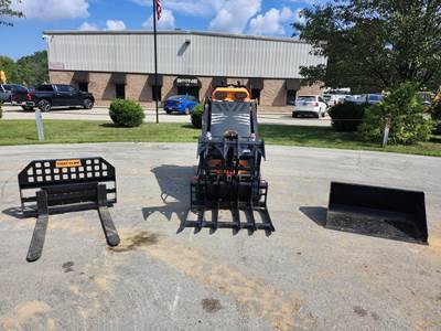 Tiger Claw TC3000T Mini Skid Steer