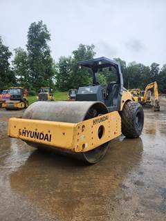 Hyundai HR120C-9 Smooth Drum Roller Compactor