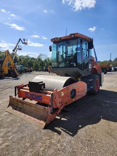 Xcmg CV83PDU Smooth Drum Roller Compactor