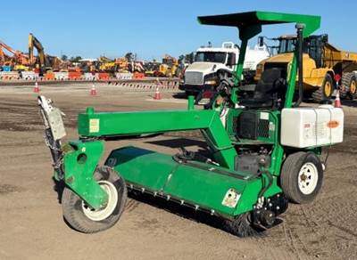Lay-Mor SM300 Sweeper