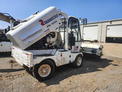 Roadtec FB100E Sweeper