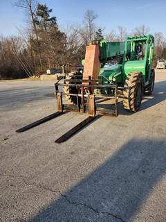 SkyTrak 8042 Telehandler - 5500lb Capacity, 42ft Lift Height, 30ft Reach