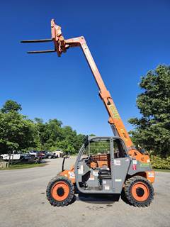 Xtreme XR619 Telehandler - 6000lb Capacity, 19ft Lift Height, 11ft Reach