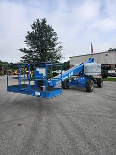 Genie S40 Telescopic Boom Lift - 500lb Capacity