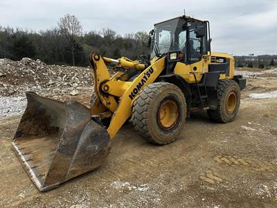 Komatsu WA320-7 Wheel Loader