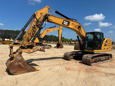 Caterpillar 320 Excavator