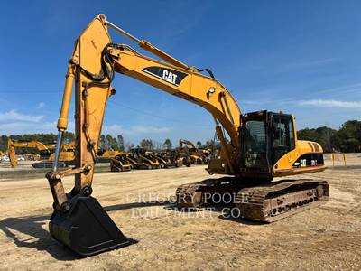 Caterpillar 320CL Excavator