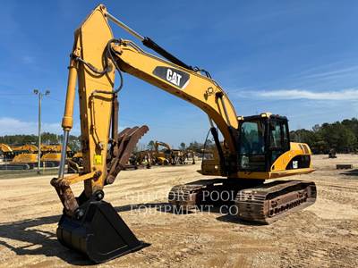 Caterpillar 320DL Excavator