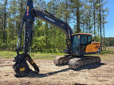 Hyundai HX160A Excavator