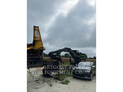 John Deere 437D Knuckleboom Loader