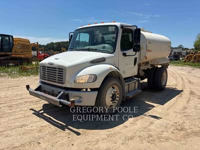 Freightliner M2 106 Truck