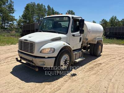 Freightliner M2 106 Truck