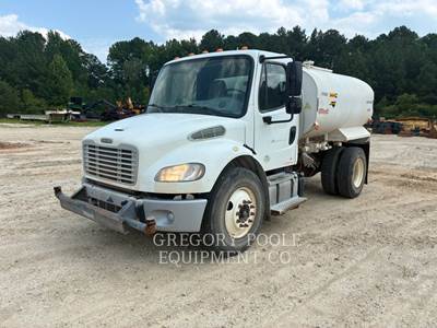 Freightliner M2 106 Truck
